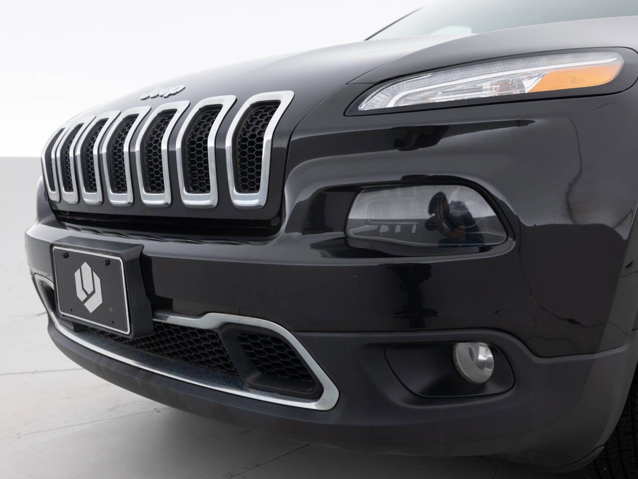 Used 2014 Jeep Cherokee Limited AWD/4WD image 15