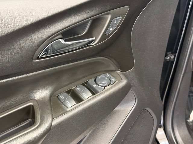 Used 2024 Chevrolet Equinox LT AWD/4WD image 15