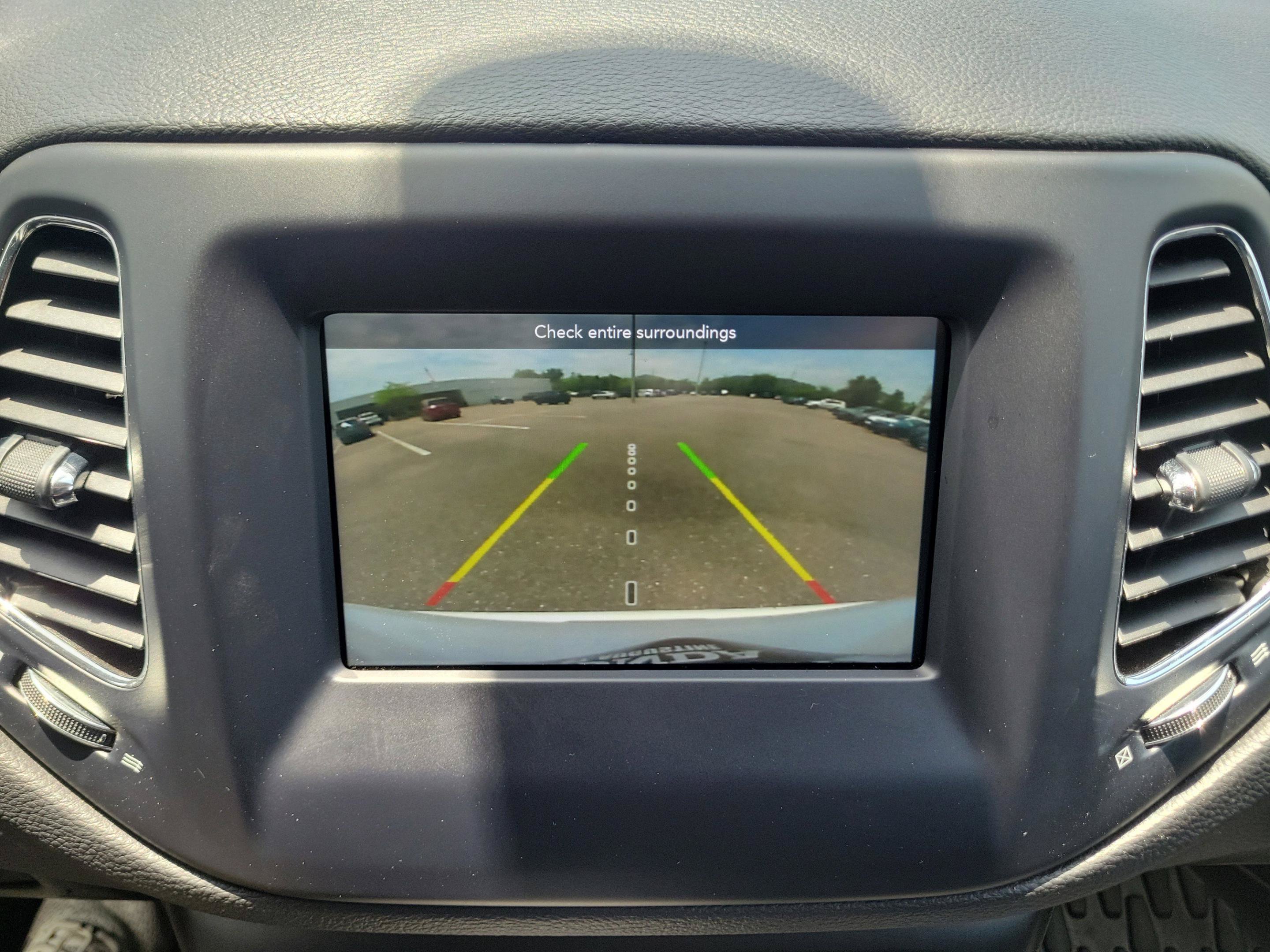 Used 2021 Jeep Compass Latitude FWD image 32