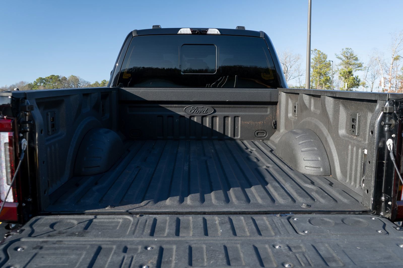 Used 2025 Ford F250 Platinum w/ Platinum Plus Package image 24