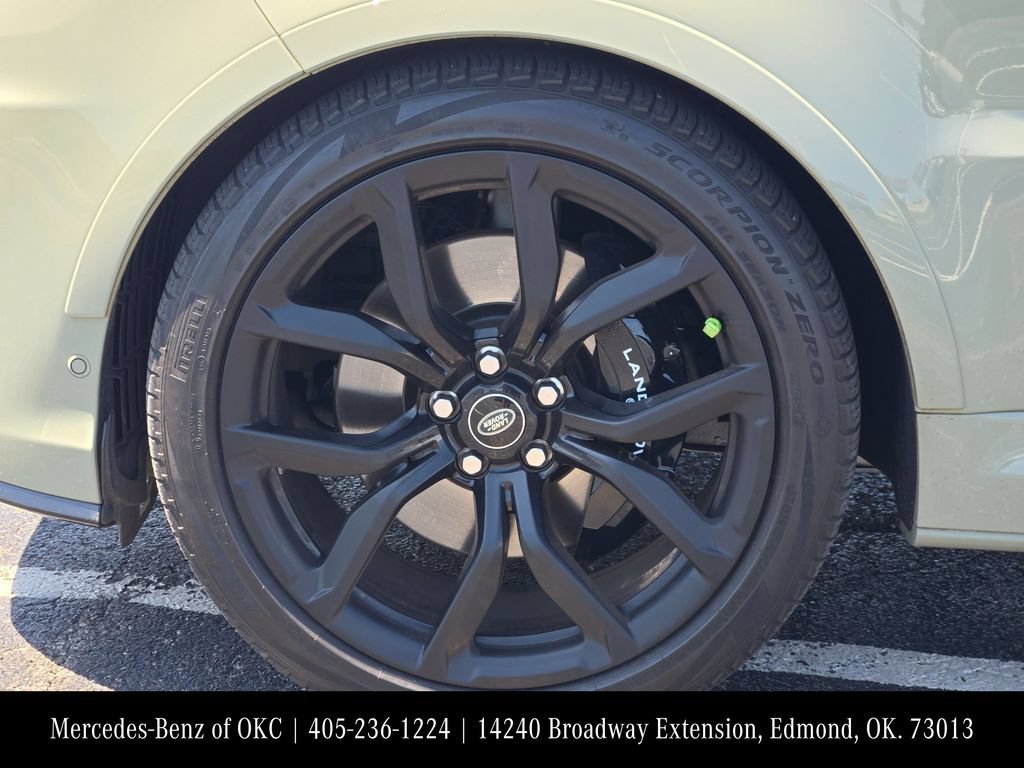 Used 2022 Land Rover Range Rover Sport SVR AWD/4WD image 9