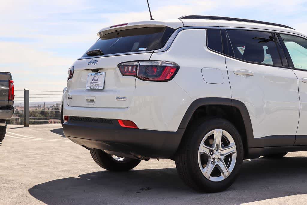 Used 2023 Jeep Compass Latitude AWD/4WD image 9