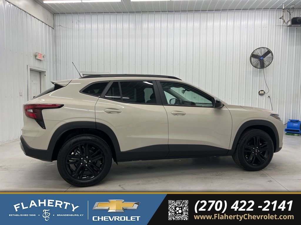 New 2026 Chevrolet Trax ACTIV w/ Driver Confidence Package image 2