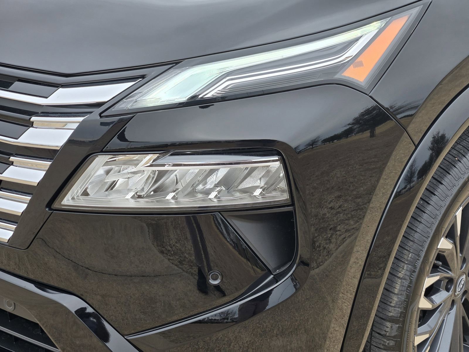 New 2026 Nissan Rogue Platinum image 9