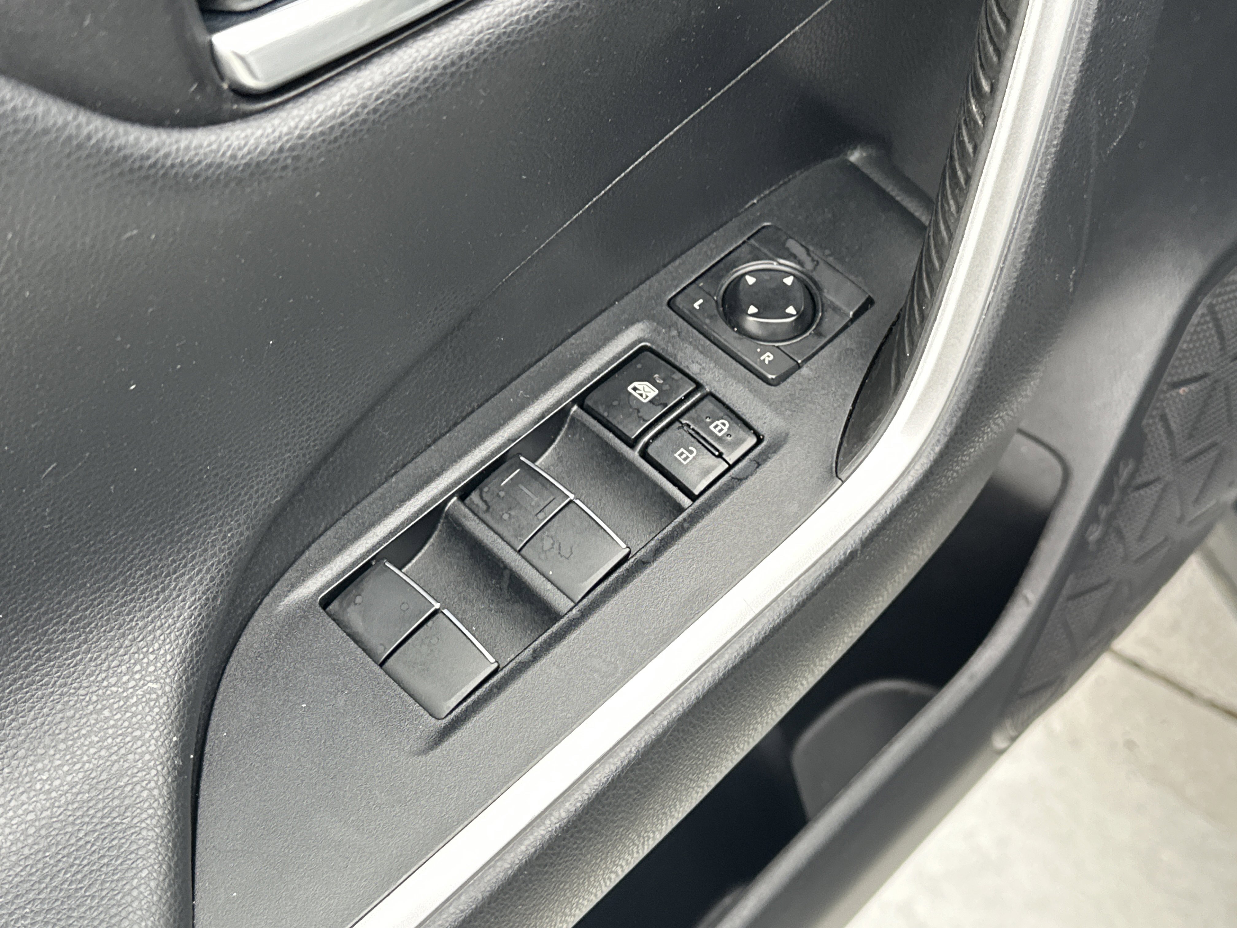 Used 2021 Toyota RAV4 XSE w/ XSE Grade Weather Package image 15