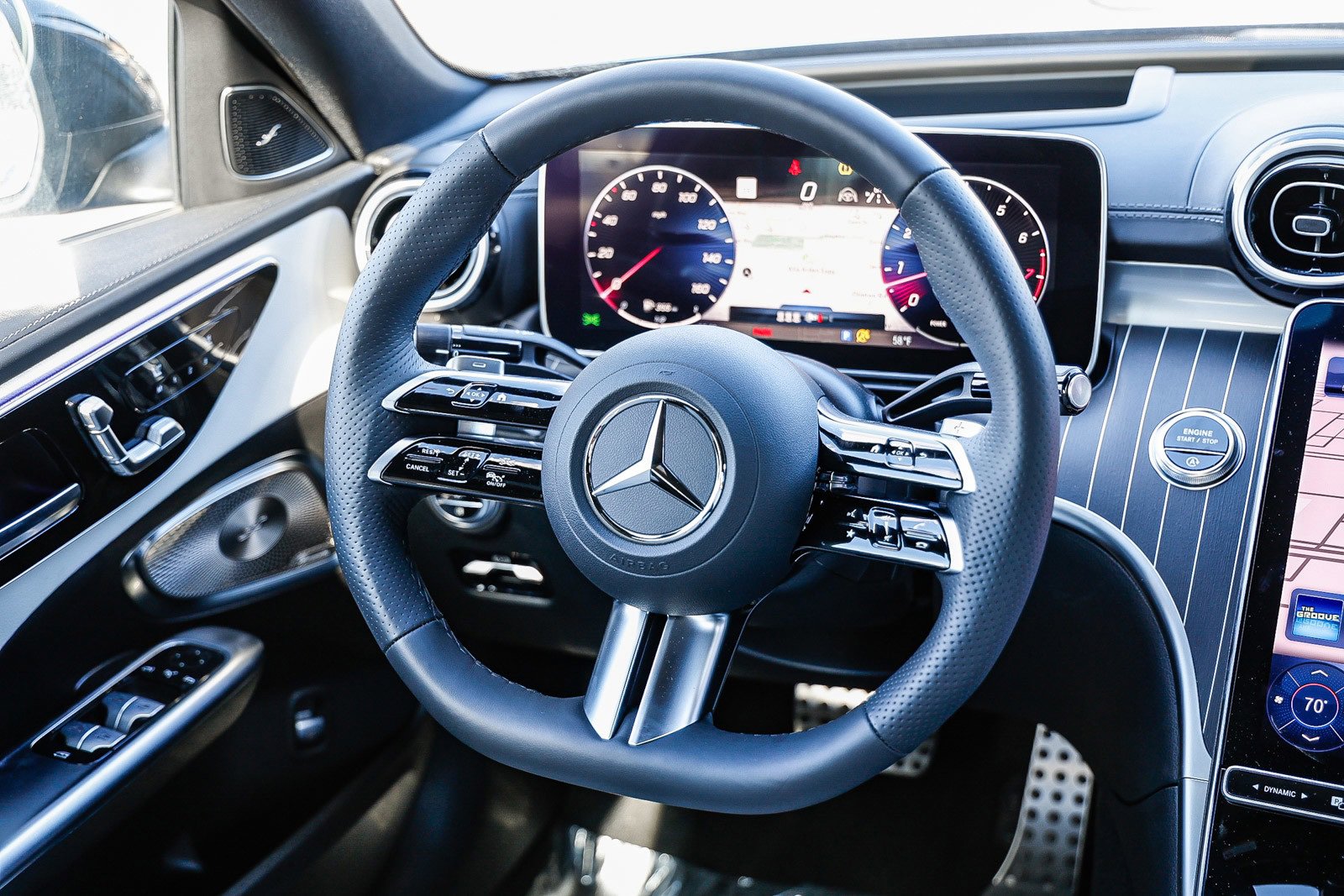 Used 2024 Mercedes-Benz C 300 Sedan image 13