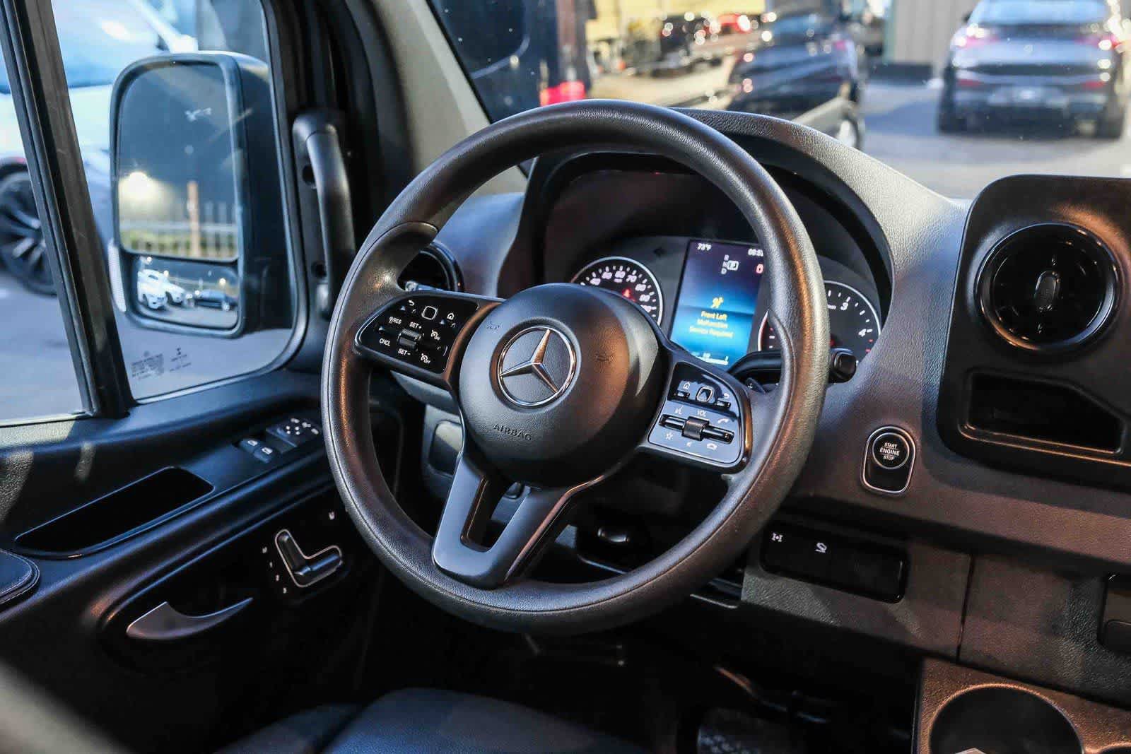 Used 2021 Mercedes-Benz Sprinter 2500 w/ Comfort Plus Package image 16