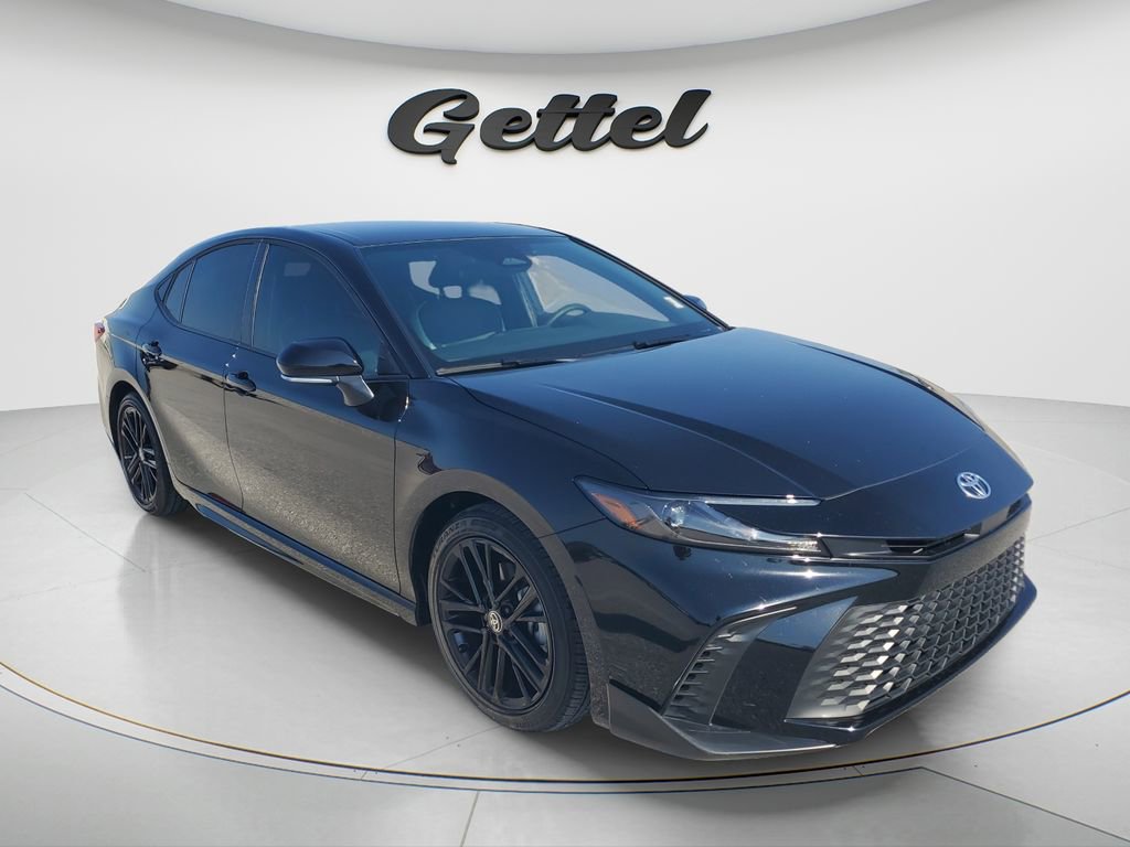 Used 2026 Toyota Camry SE FWD image 3