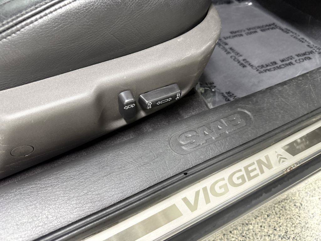 Used 2002 Saab 9-3 Viggen FWD image 31