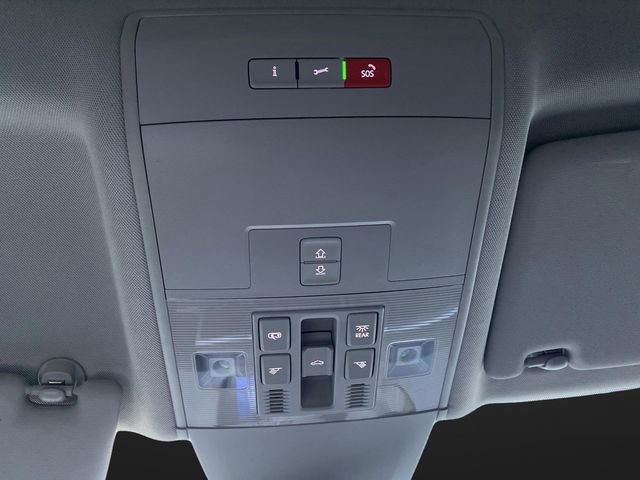 Used 2023 Volkswagen Atlas SEL R-Line image 26