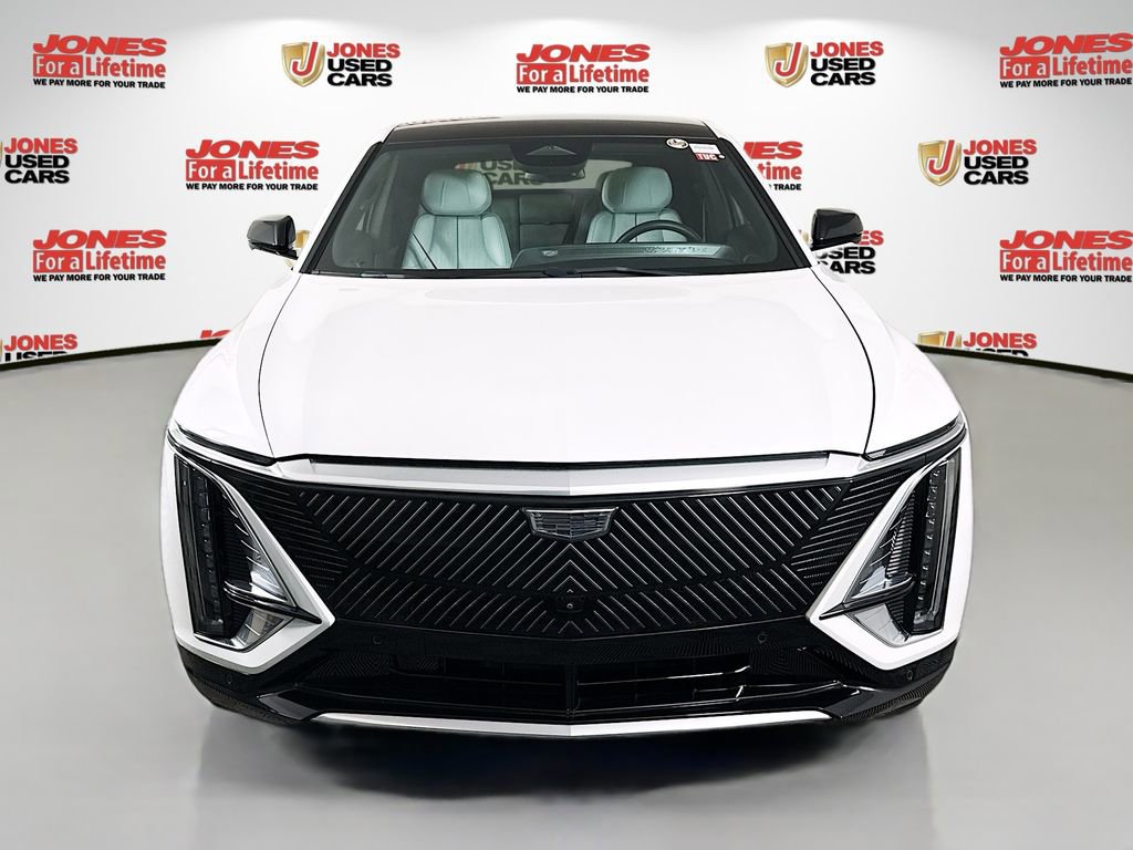 Used 2024 Cadillac Lyriq Luxury AWD/4WD image 13