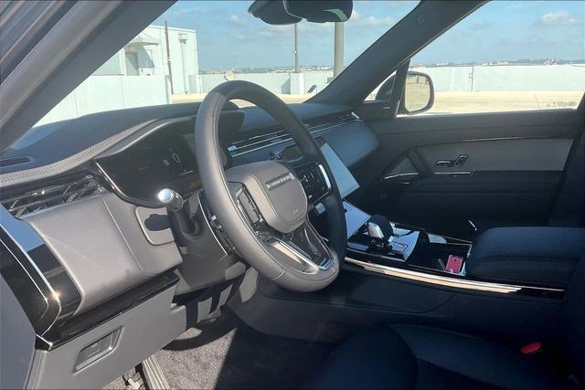 New 2025 Land Rover Range Rover Sport SE image 7