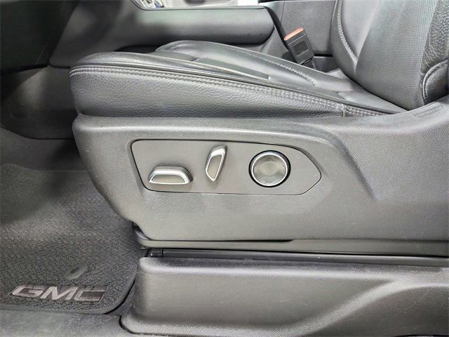 Used 2024 GMC Yukon Denali image 20