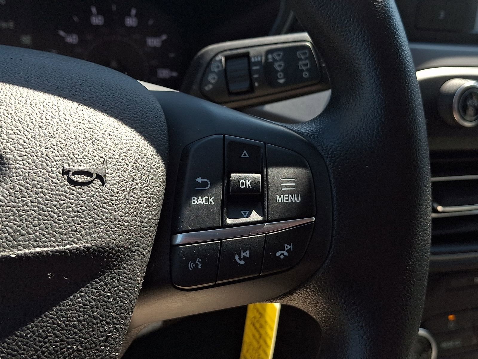 Used 2020 Ford Escape S image 22