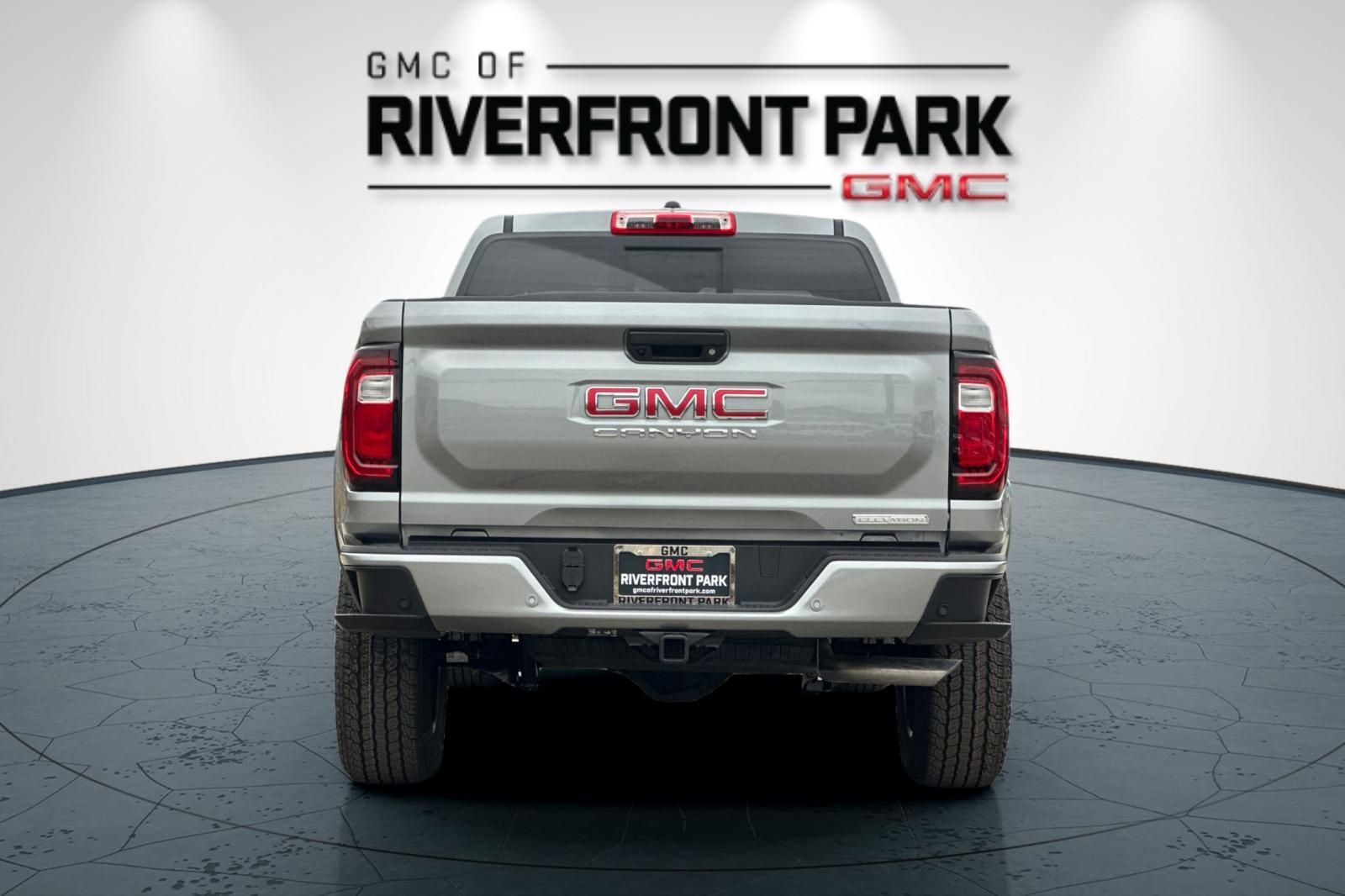 New 2026 GMC Canyon Elevation w/ Convenience Package image 4