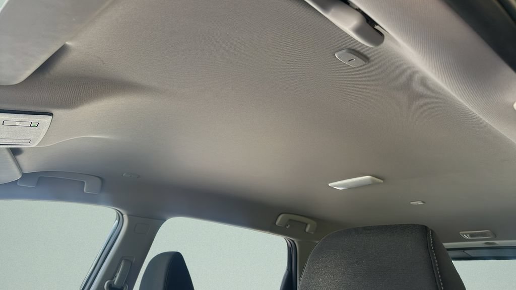 Used 2023 Nissan Rogue SV FWD image 19