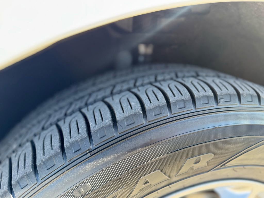 Used 2023 Chrysler Pacifica Touring-L image 29