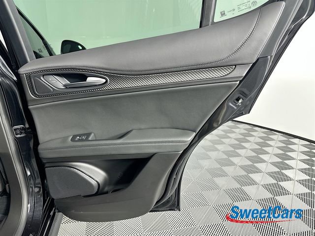 Used 2024 Alfa Romeo Stelvio Quadrifoglio w/ Active Assist Plus Package image 44