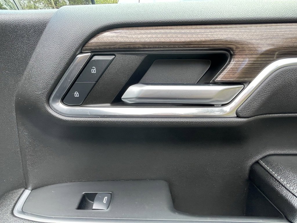 Used 2024 Chevrolet Silverado 1500 LT Trail Boss w/ LPO, Dark Essentials Package image 16