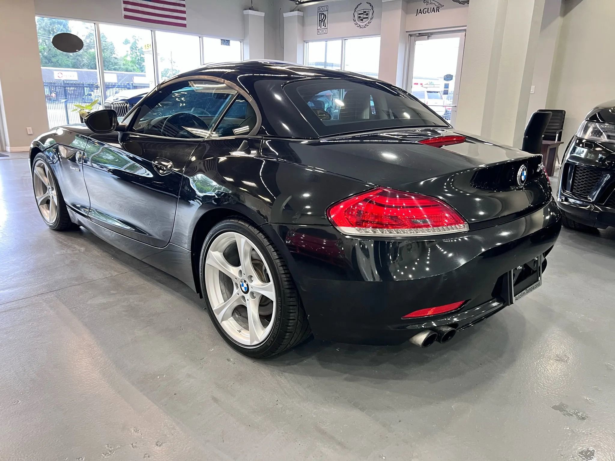 Used 2012 BMW Z4 sDrive28i w/ Sport Pkg image 5