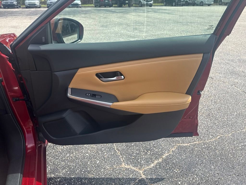 Used 2020 Nissan Sentra SV w/ SV Premium Package FWD image 24