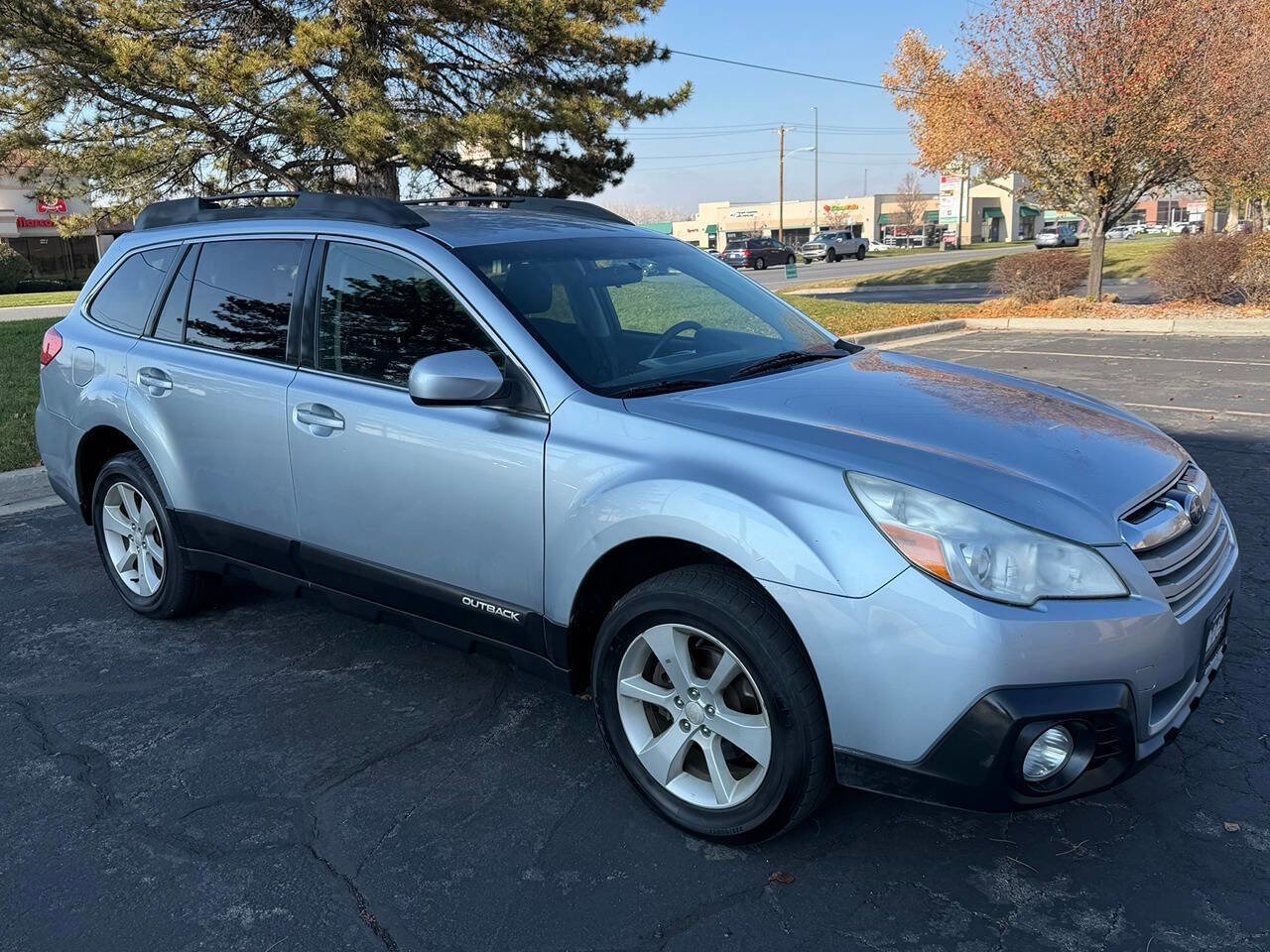 Used 2014 Subaru Outback 2.5i Premium image 2