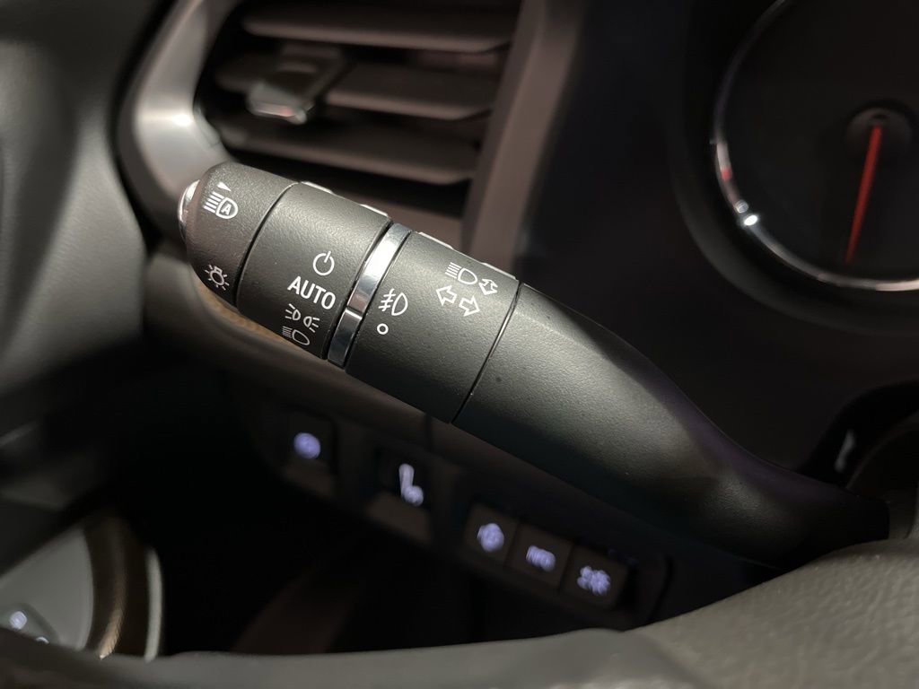 Certified 2023 GMC Acadia AT4 w/ Technology Package image 28