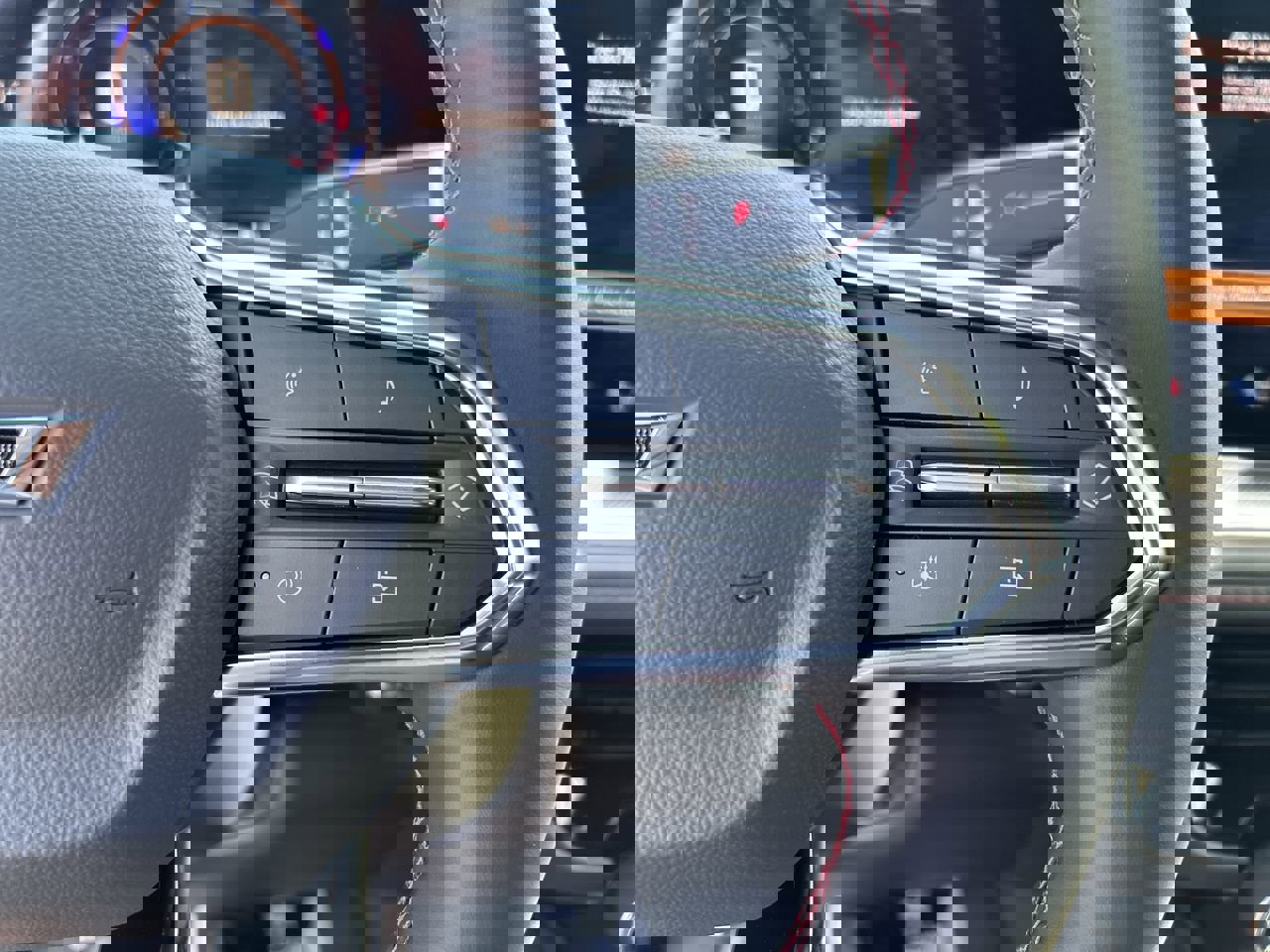 New 2026 Chevrolet Suburban RST image 32