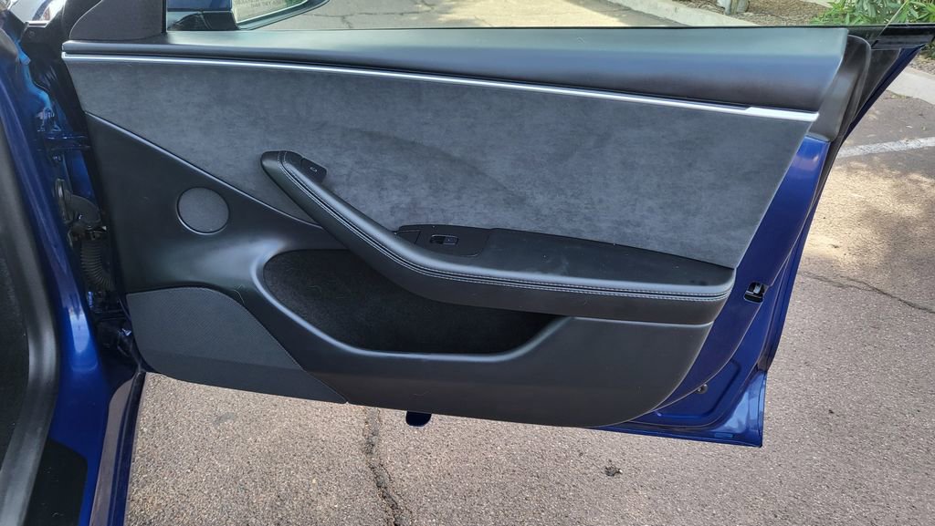 Used 2025 Tesla Model 3 Long Range image 16