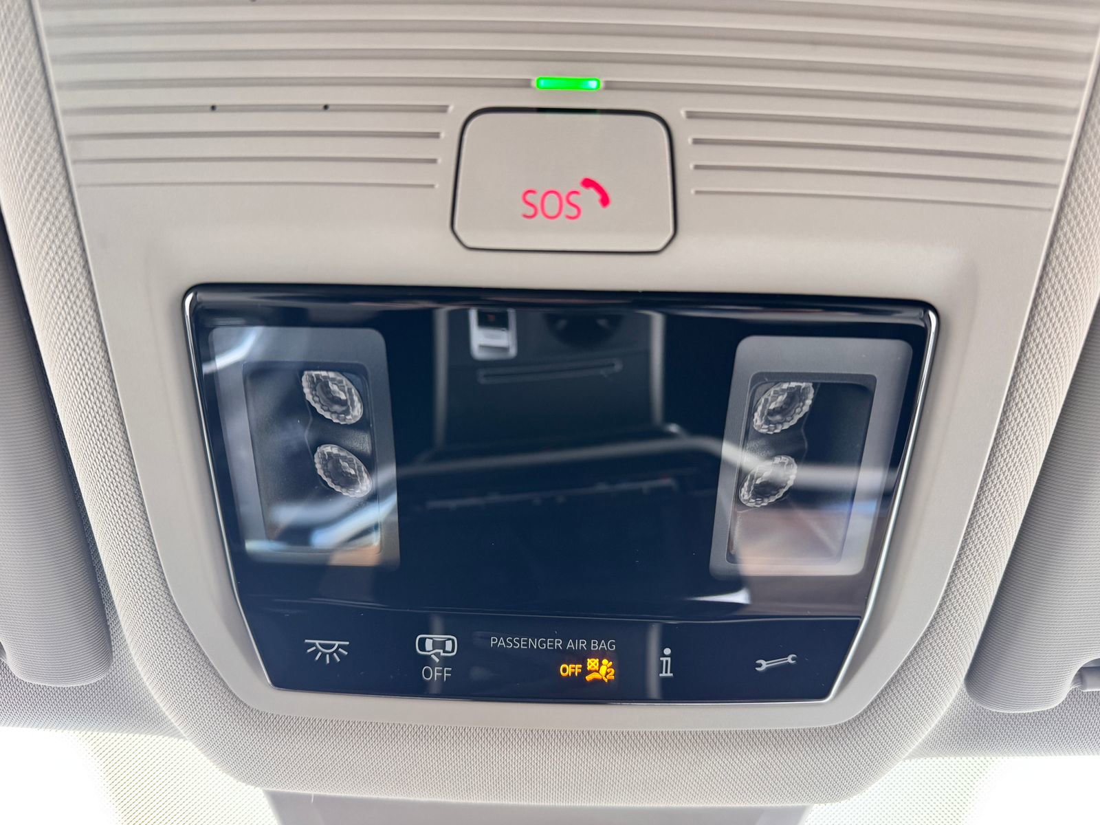 Used 2024 Volkswagen Atlas SE image 30