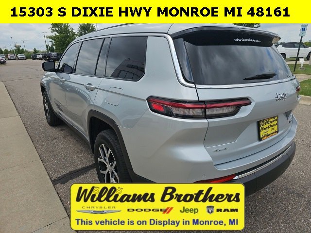 Used 2024 Jeep Grand Cherokee L Limited image 9