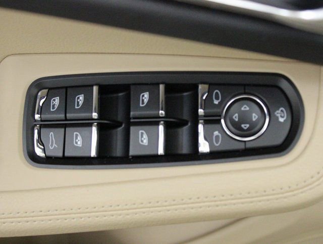 New 2024 Porsche Macan image 24