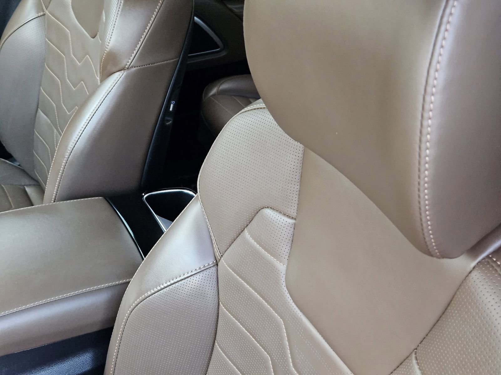 Used 2022 Kia Telluride SX w/ SX Prestige Package image 33