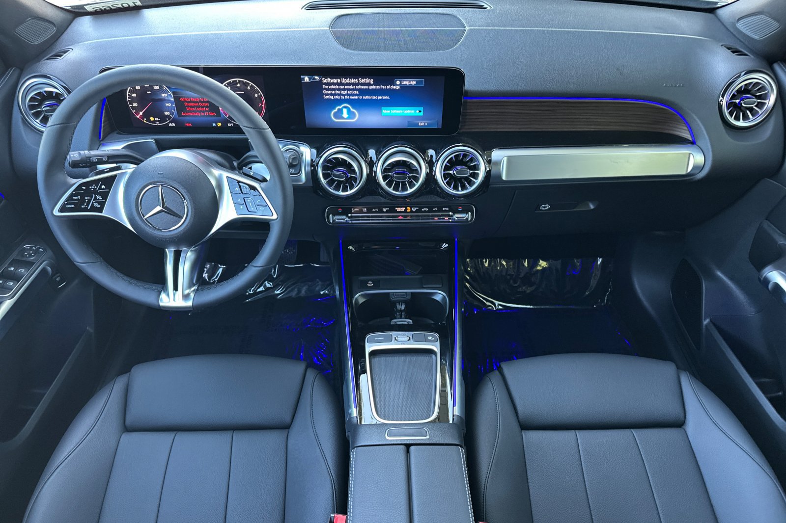 New 2026 Mercedes-Benz GLB 250 4MATIC image 13