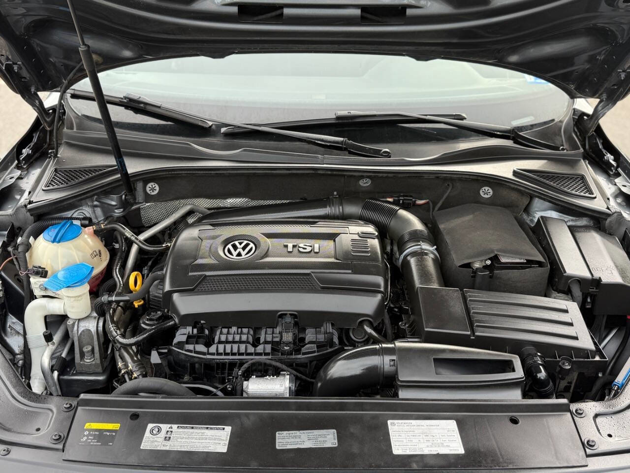 Used 2017 Volkswagen Passat 1.8T S image 7