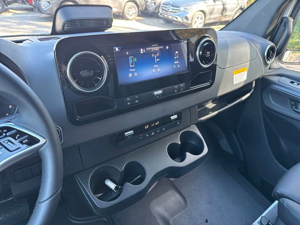 New 2025 Mercedes-Benz Sprinter 3500 image 17