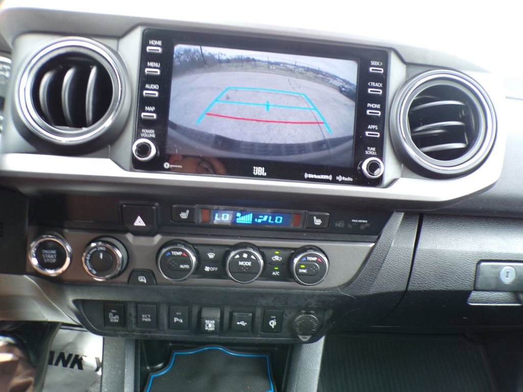 Used 2021 Toyota Tacoma TRD Sport w/ TRD Premium Sport Package AWD/4WD image 27
