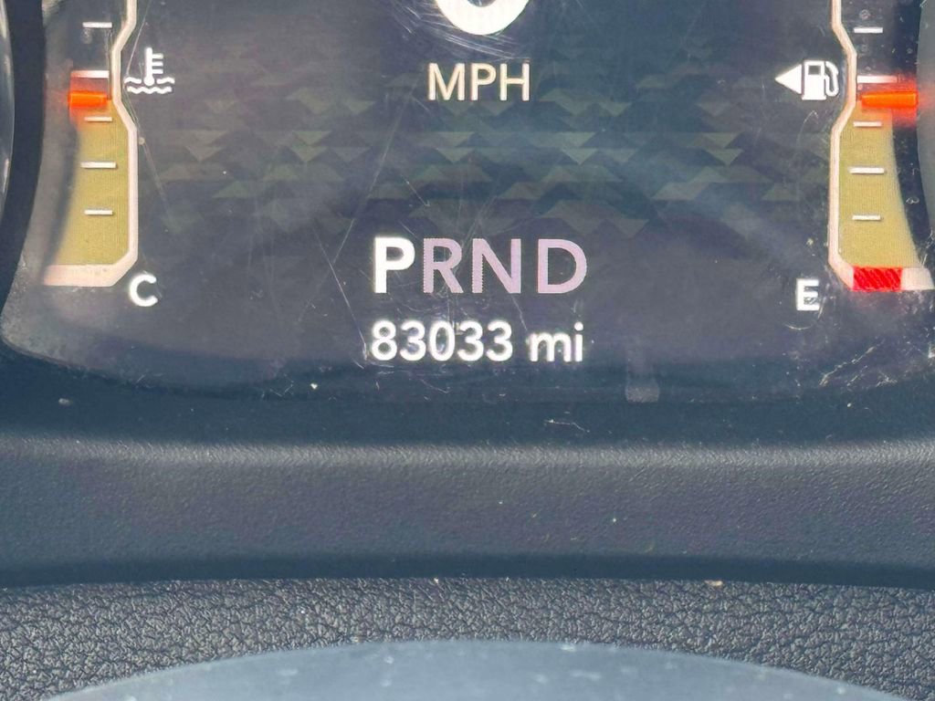 Used 2018 Jeep Wrangler Unlimited Sahara image 28