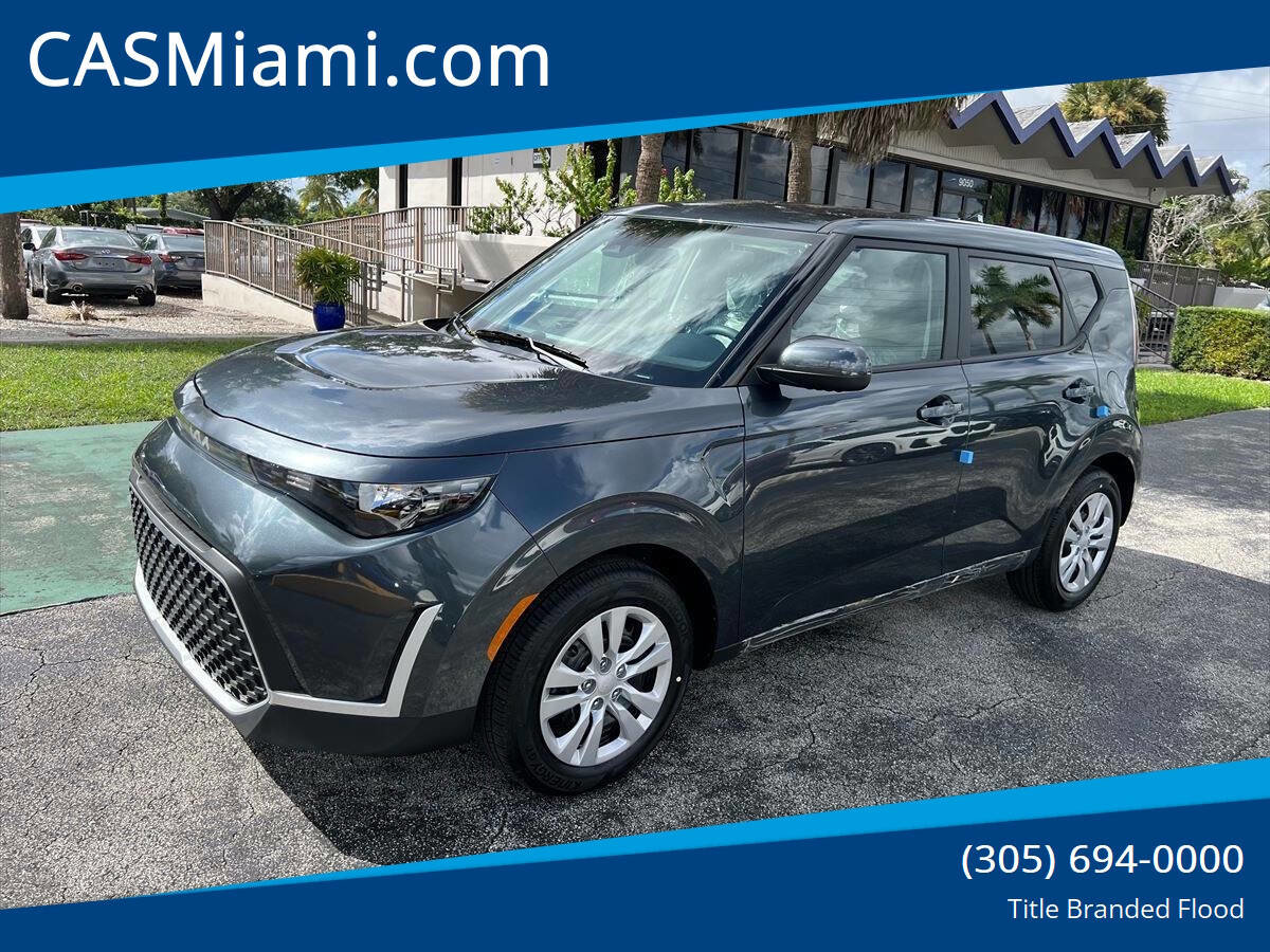 Used 2025 Kia Soul LX image 1