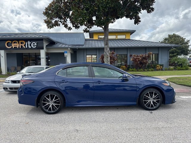 Used 2023 Toyota Camry SE image 8
