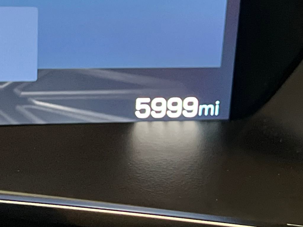 Used 2024 GMC Canyon AT4X image 38