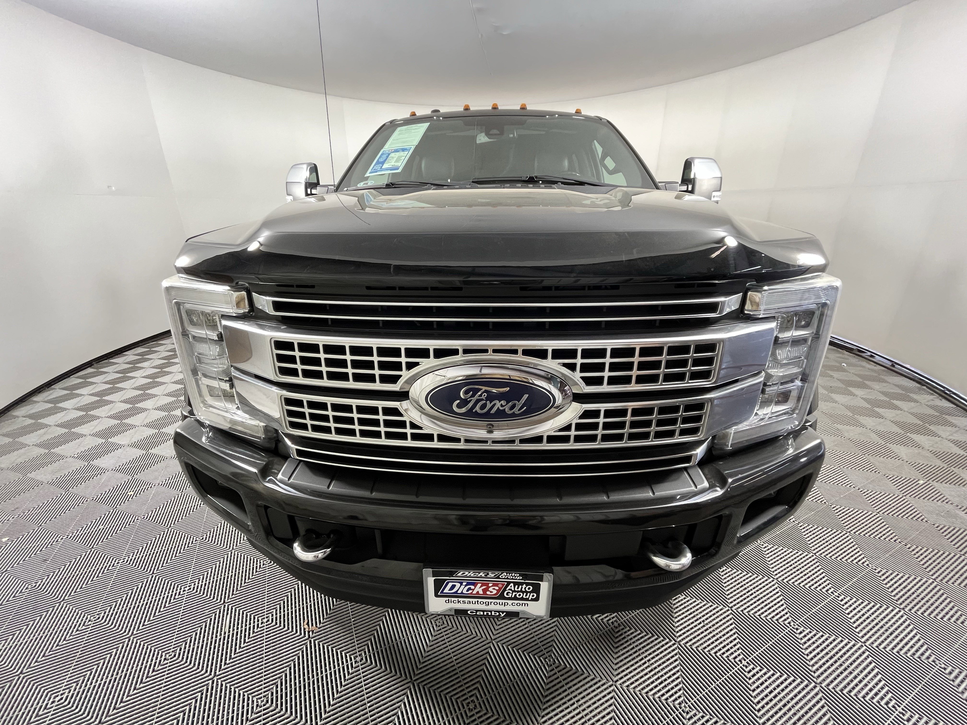 Used 2018 Ford F450 Platinum w/ Platinum Ultimate Package AWD/4WD image 8