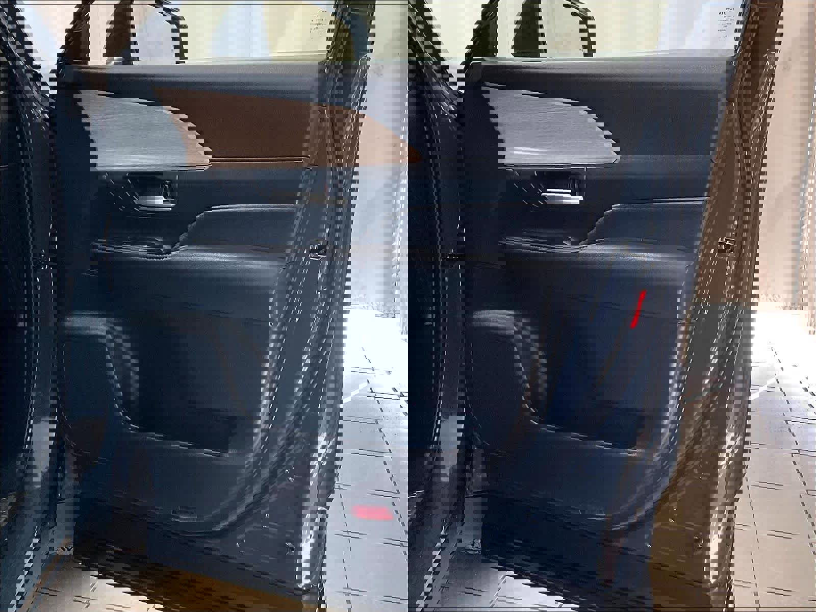 Used 2025 Toyota Grand Highlander FWD image 12