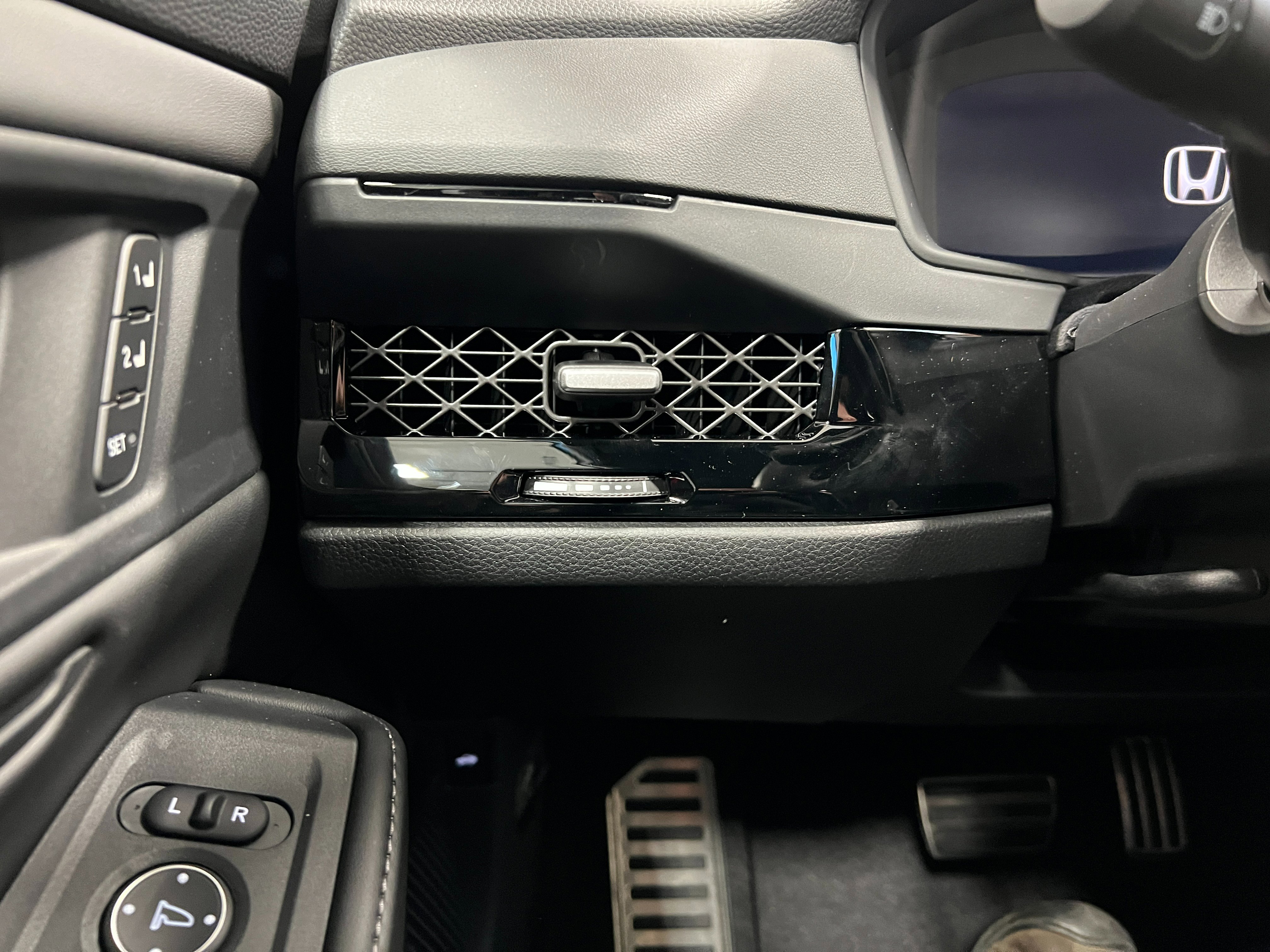 New 2025 Honda Accord Sport image 18