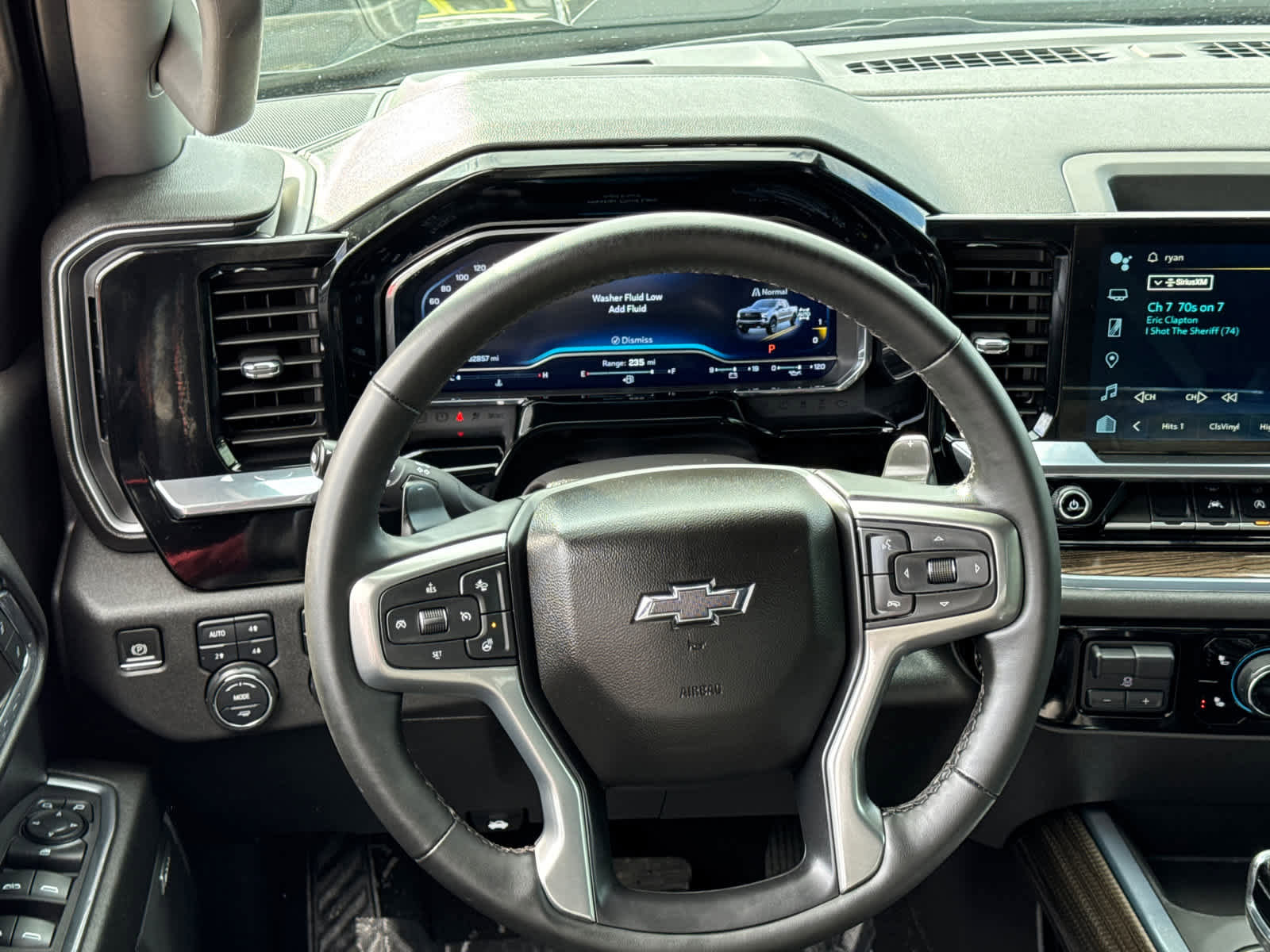 Used 2024 Chevrolet Silverado 1500 LT Trail Boss w/ Convenience Package II image 16