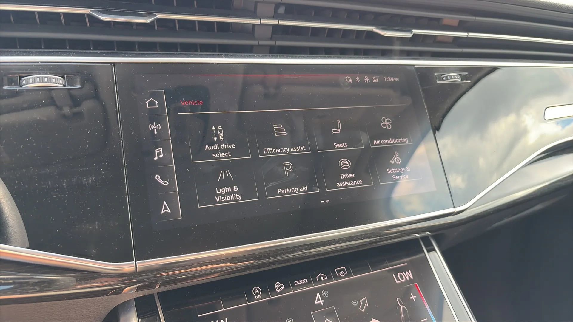 Used 2022 Audi Q7 3.0T Premium w/ Convenience Package image 29