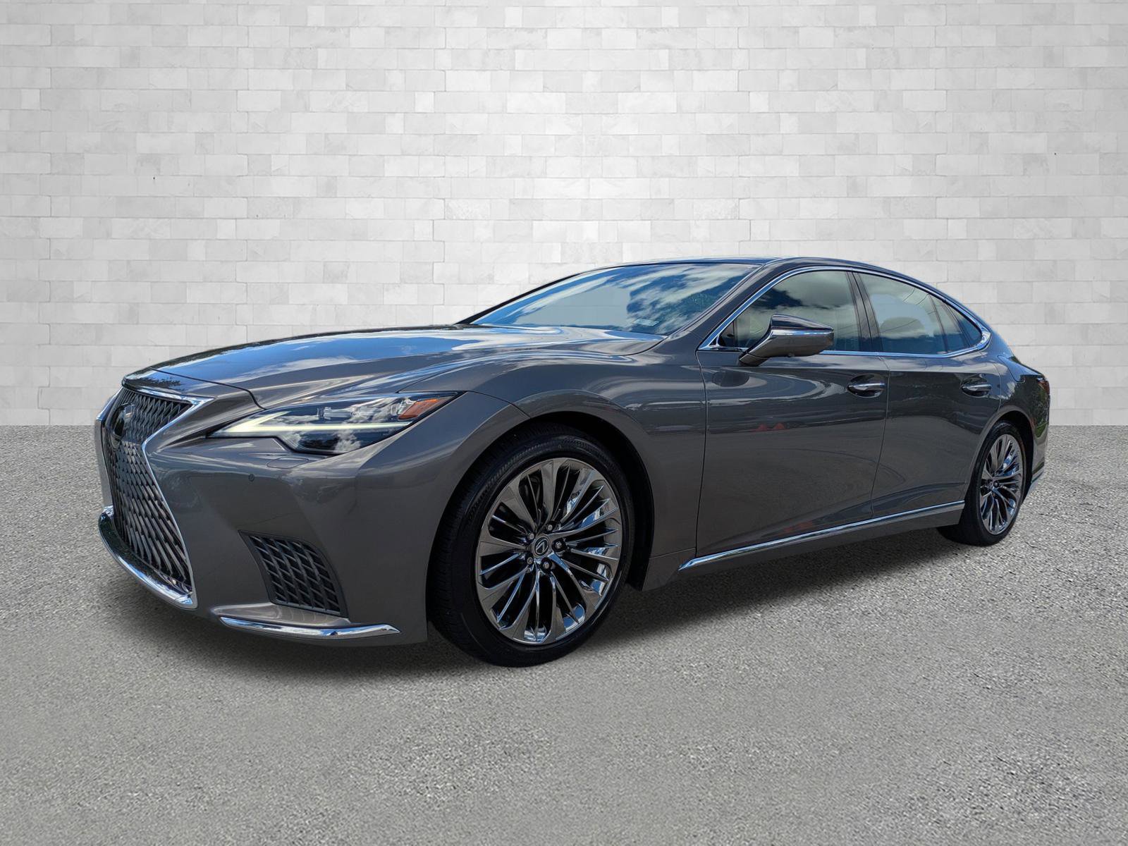 Used 2023 Lexus LS 500 w/ Interior Upgrade Package image 5