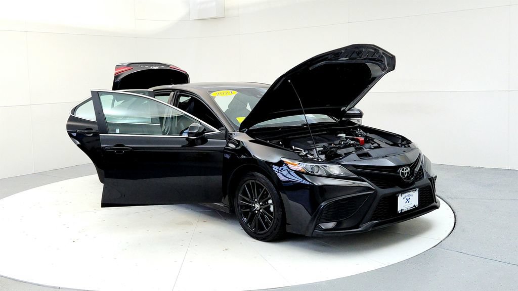 Certified 2024 Toyota Camry SE FWD image 12