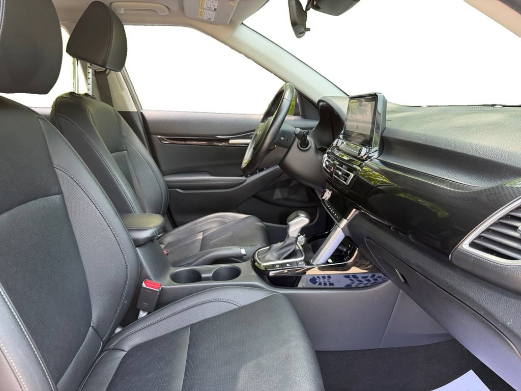 Used 2023 Kia Seltos EX AWD/4WD image 15