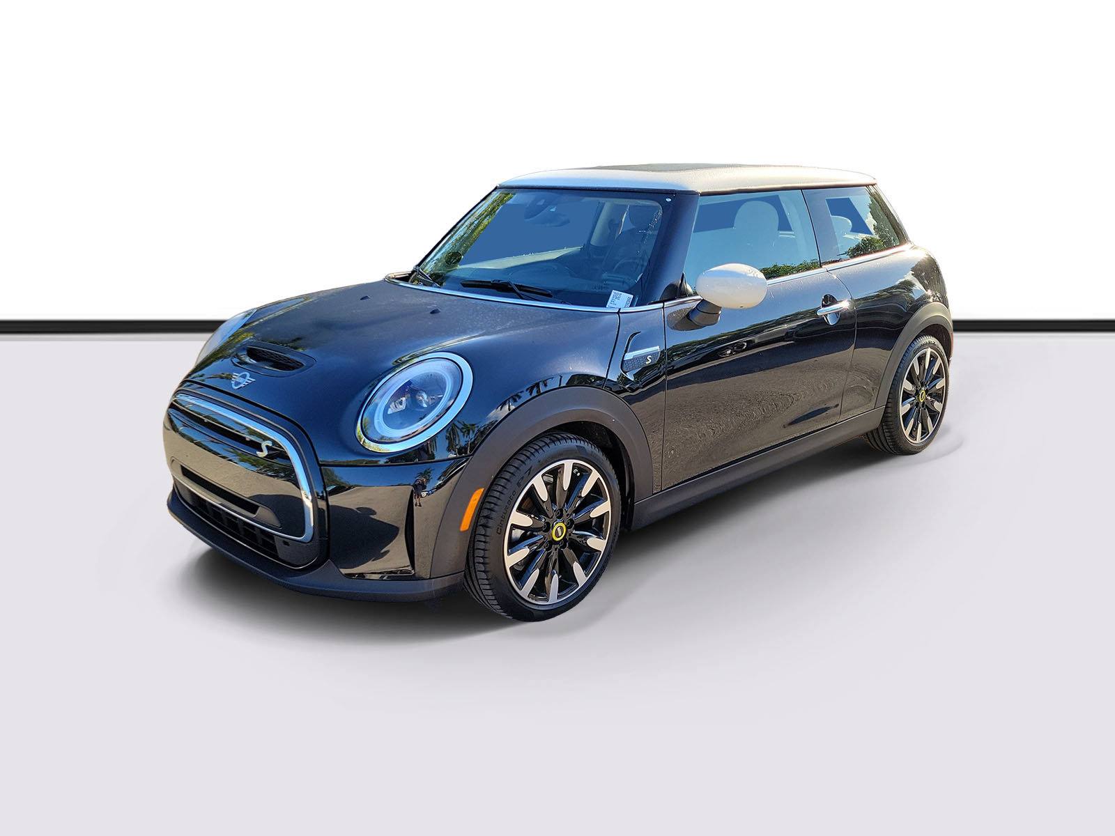 Used 2024 MINI Cooper SE FWD image 2